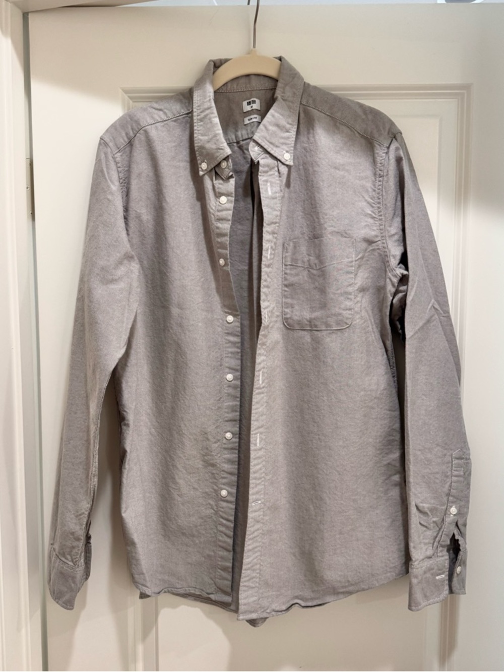 Uniqlo Men’s Stone Gray Button-Down Oxford Shirt Size M
